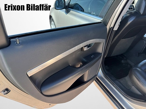 Volvo V70 18 of 28