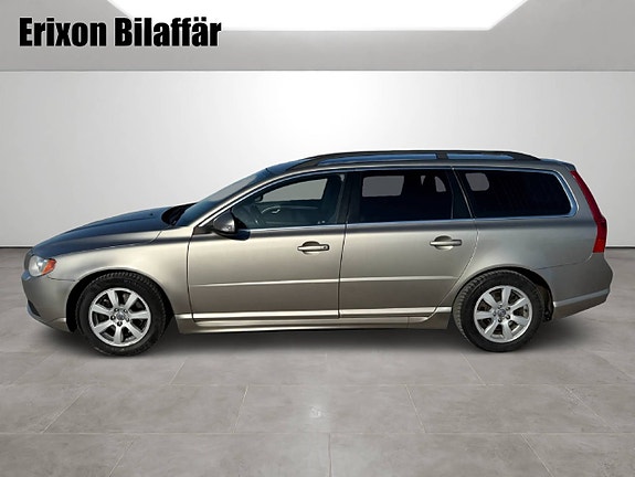 Volvo V70 2 of 28