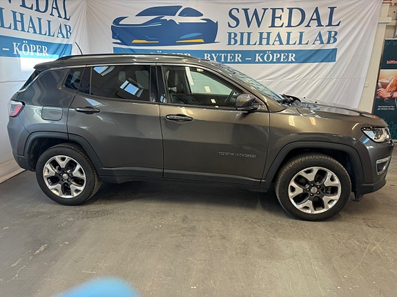 Jeep Compass 9 of 22