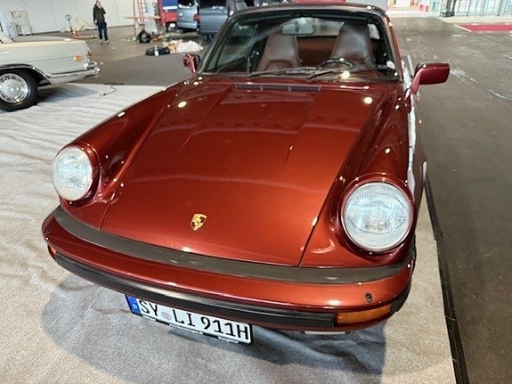Porsche 911 6 of 7