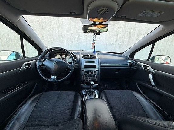 Peugeot 407 10 of 15