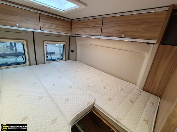 Hymer YELLOWSTONE Långbädd 180Hk Automat 16 of 20