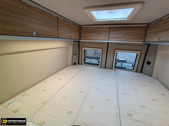 Hymer YELLOWSTONE Långbädd 180Hk Automat 17 of 20