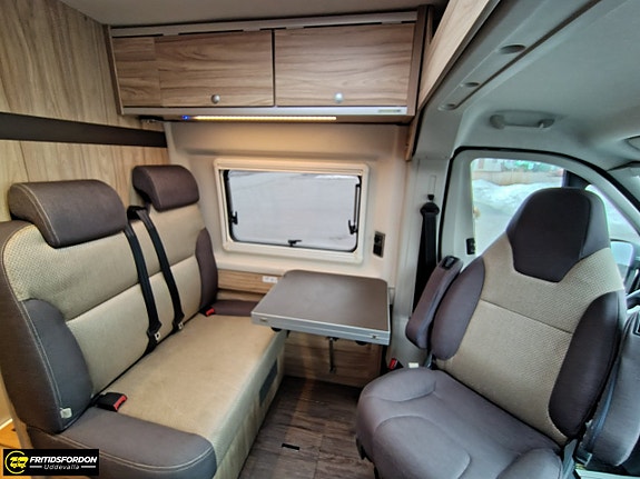 Hymer YELLOWSTONE Långbädd 180Hk Automat 11 of 20