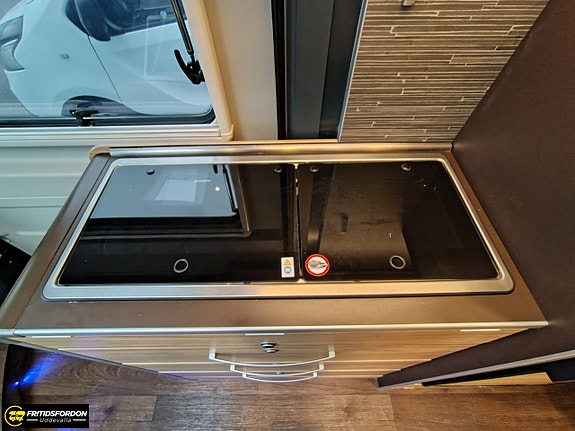 Hymer YELLOWSTONE Långbädd 180Hk Automat 12 of 20