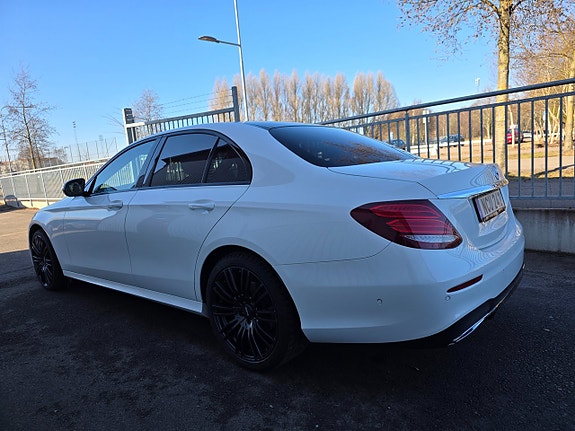 Mercedes-Benz E220 d 5 of 5