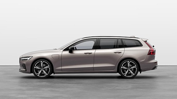 Volvo V60 2 of 5
