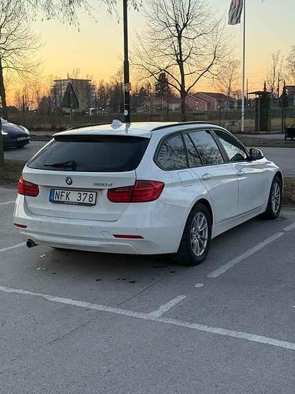 BMW 320d 5 of 5