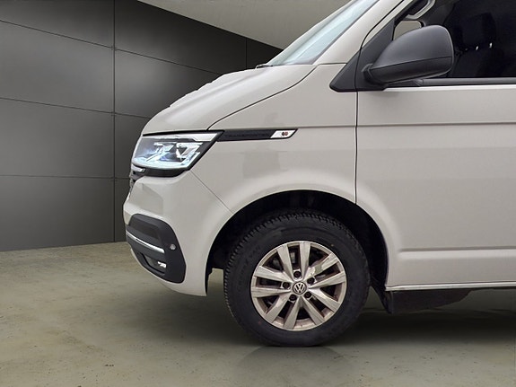 Volkswagen Transporter 27 of 30