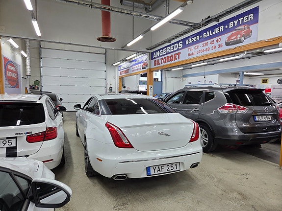 Jaguar XJ 5 of 20