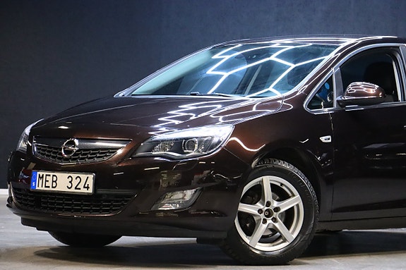 Opel Astra 4 of 5