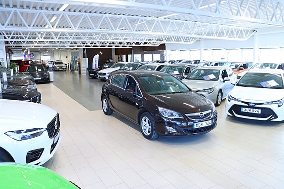 Opel Astra 3 of 5
