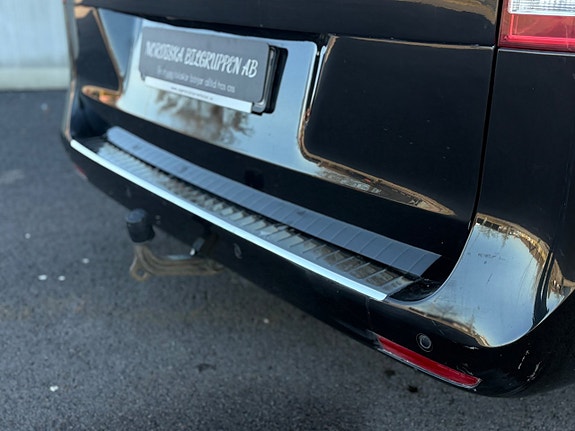 Mercedes-Benz V250 12 of 23