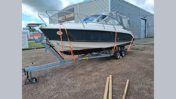 Flipper 705 DC -08 inkl Cummins Diesel 2,8 L -08