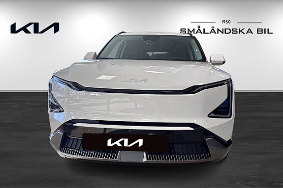 Kia EV5 2 of 18