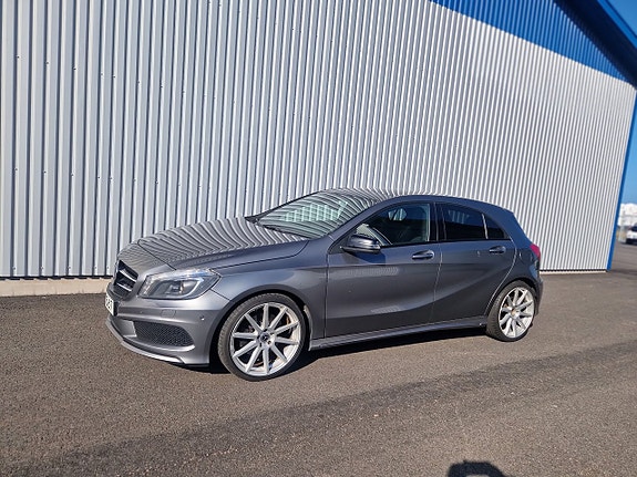 Mercedes-Benz A250 2 of 16