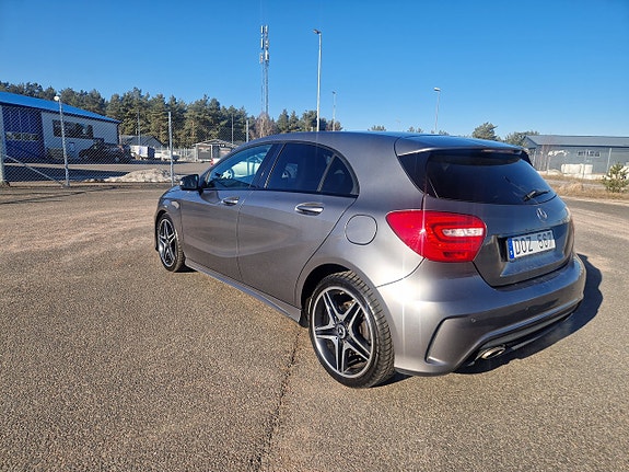 Mercedes-Benz A250 7 of 16