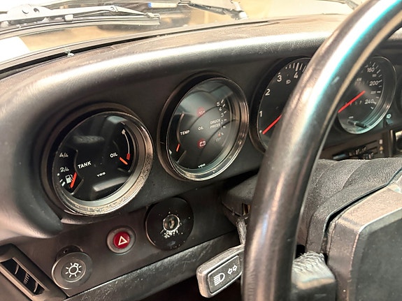 Porsche 911 16 of 18