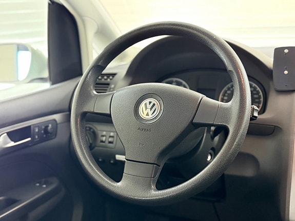 Volkswagen Touran 24 of 26