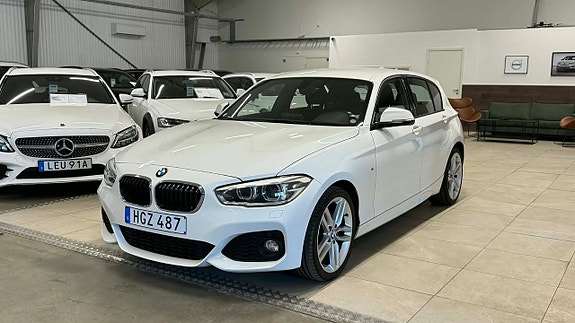 BMW 116d 3 of 5