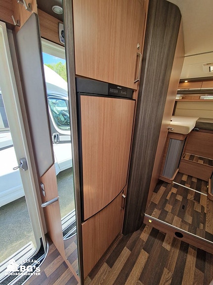 Knaus Sky Ti 700 MEG //LAGERRENSNING// 5 of 10