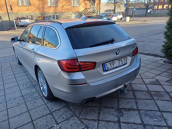 BMW 520 3 of 5