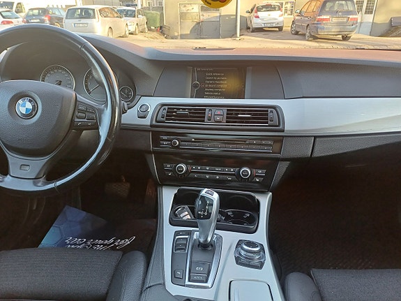 BMW 520 17 of 23