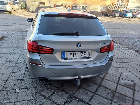 BMW 520 21 of 23