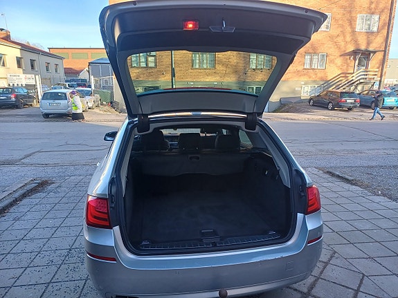 BMW 520 15 of 23