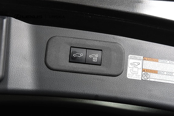 Lexus NX450h+ 10 of 16