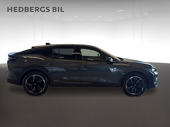 Peugeot 408 2 of 17
