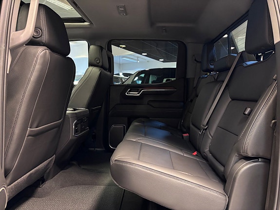 GMC Denali 7 of 19