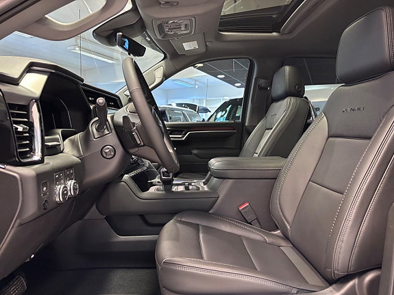 GMC Denali 6 of 19