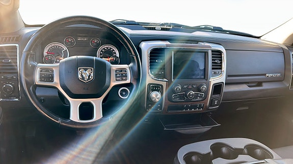 Dodge RAM 1500 4 of 5