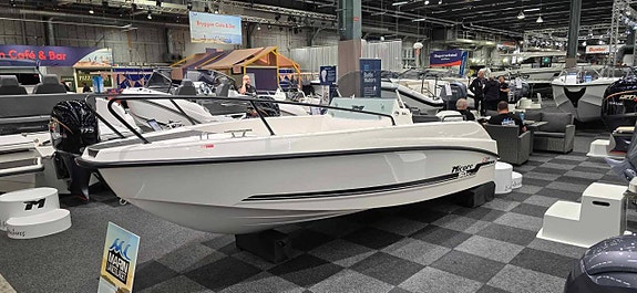 Micore 50 CC ML design 2026 / Yamaha F70 BETL Mässkampanj!