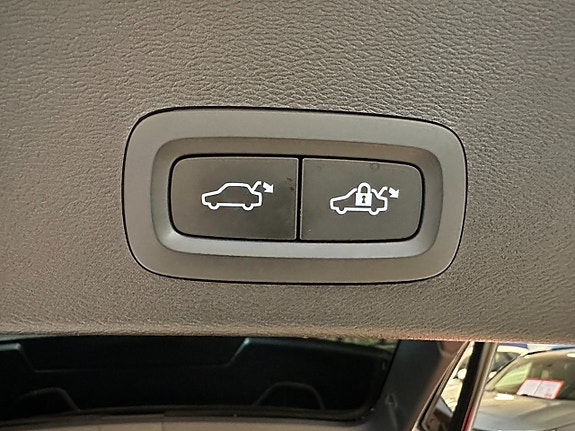 Volvo XC40 16 of 18
