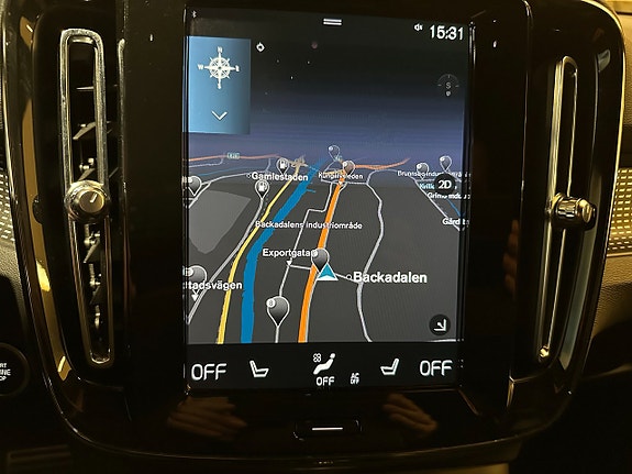 Volvo XC40 11 of 18