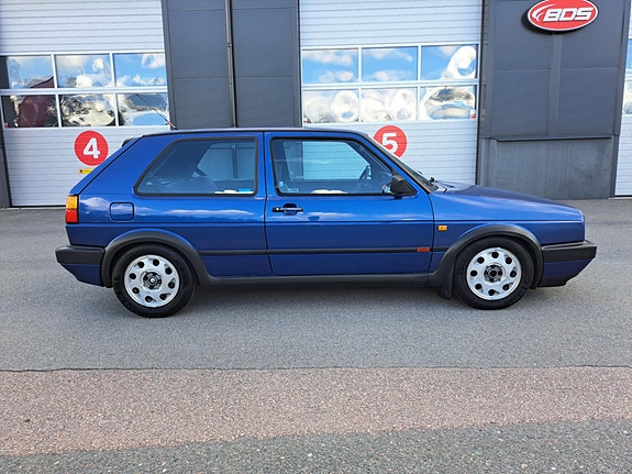 Volkswagen Golf II 2 of 5