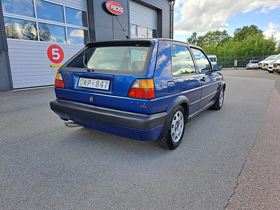Volkswagen Golf II 3 of 5