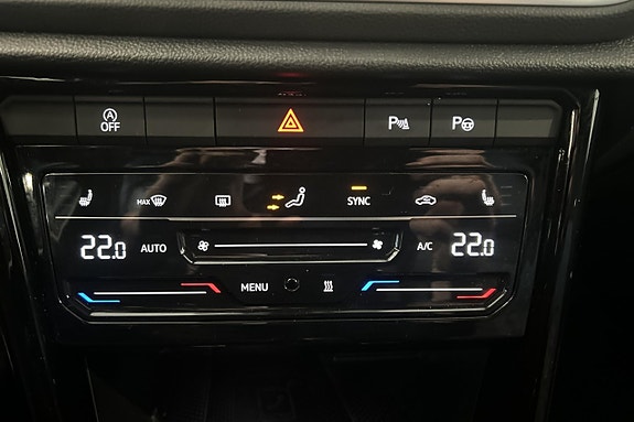 Volkswagen T-Roc 25 of 26