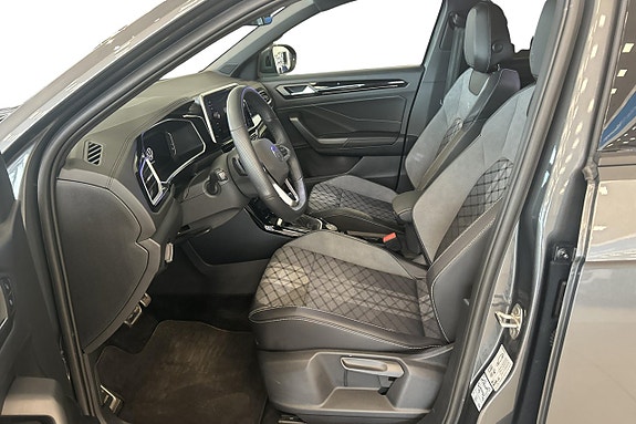 Volkswagen T-Roc 13 of 26