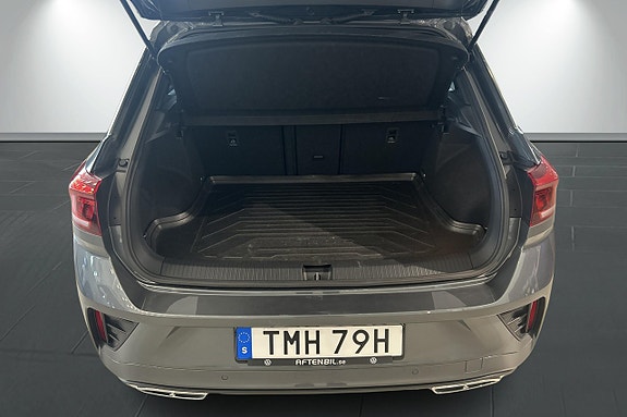 Volkswagen T-Roc 17 of 26