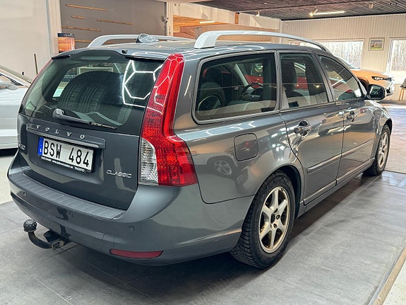 Volvo V50 5 of 5