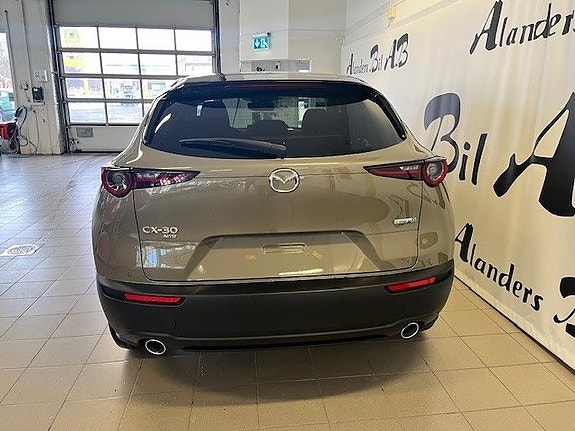 Mazda CX-30 4 of 5