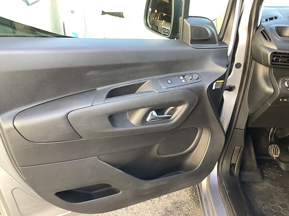 Opel Combo 10 of 13
