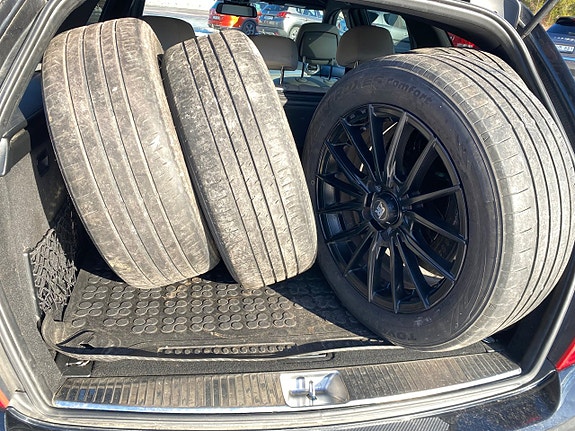 Mercedes-Benz C220 7 of 10
