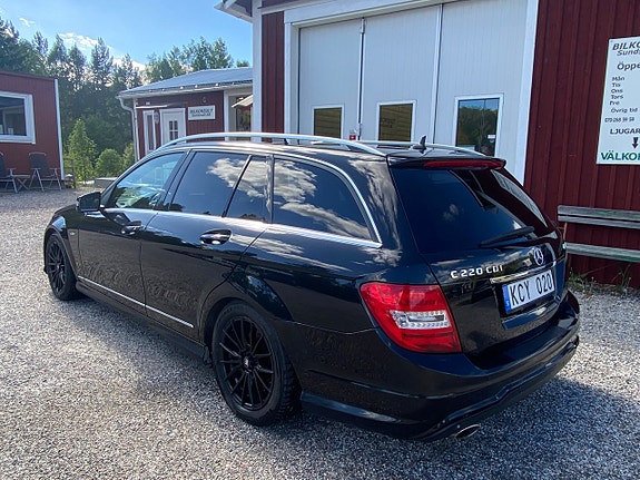 Mercedes-Benz C220 9 of 10