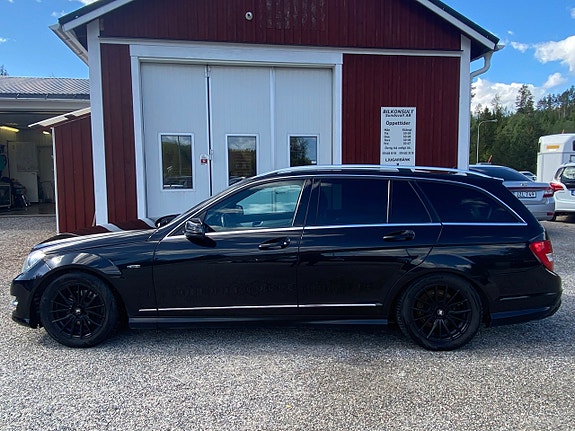 Mercedes-Benz C220