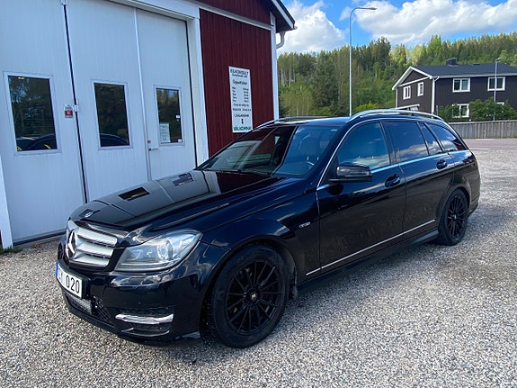 Mercedes-Benz C220 8 of 10
