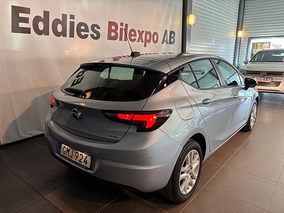 Opel Astra 4 of 5